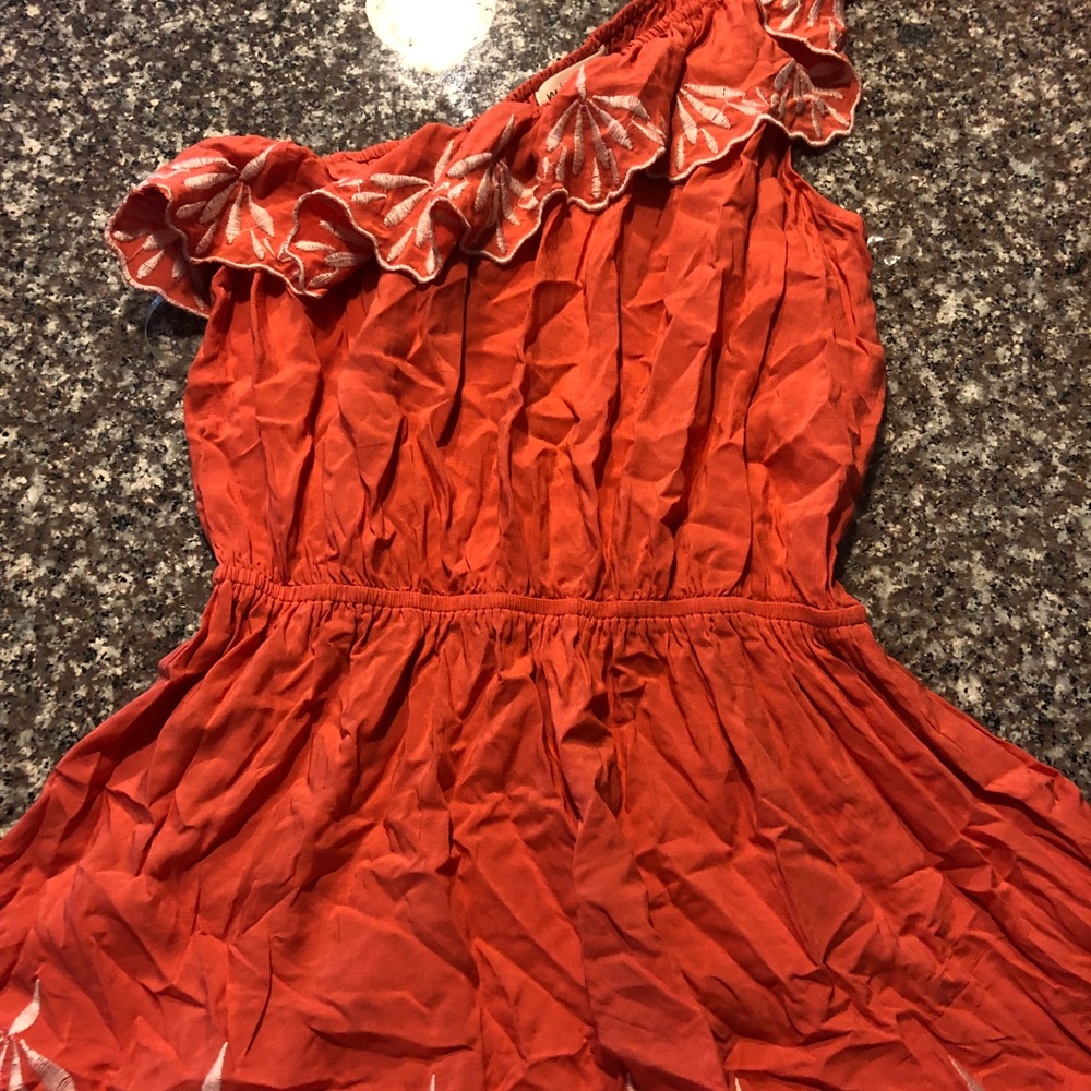 Cute one shoulder top